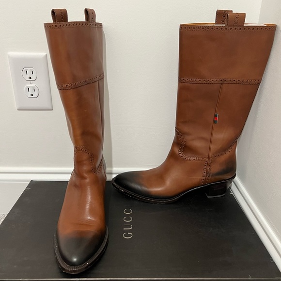 Gucci calf high brown leather boots. Pre-owned from non smoking home. - Picture 7 of 7